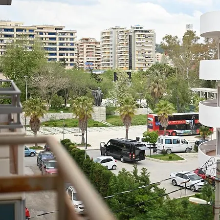 Harbor Avlonya