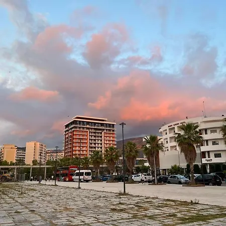 Harbor Avlonya
